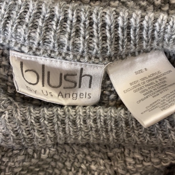 Girls gray sweater, size 8 - Picture 3 of 3